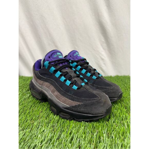 Nike Air Max 95‎ ‘Black Grapes’ Trainers Size 8 AO2450-002 - Picture 1 of 8